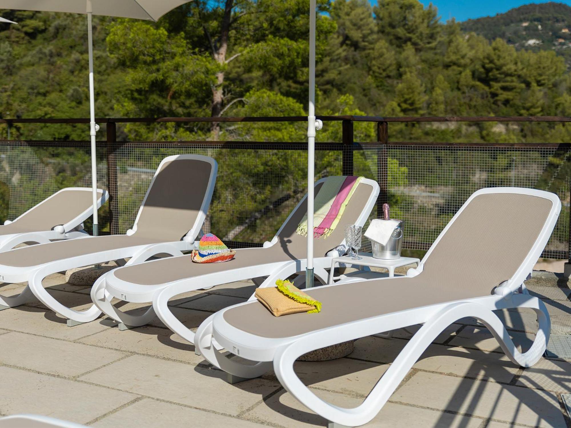 Luce Di Mare - Design Apartment With Sea View In Alassio Exterior photo